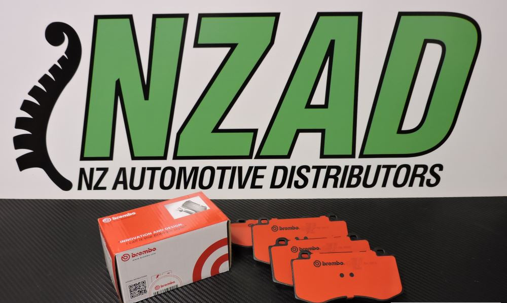 Holden Commodore VT VX VY VZ Brembo REAR Ceramic Brake Pads DB1332 P59056N