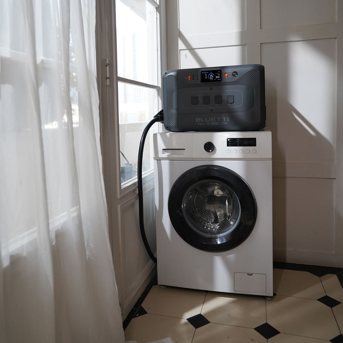 BLUETTI APEX300 EXPANDABLE HOME & PORTABLE POWER STATION | 3800W 2700WH - APEX300