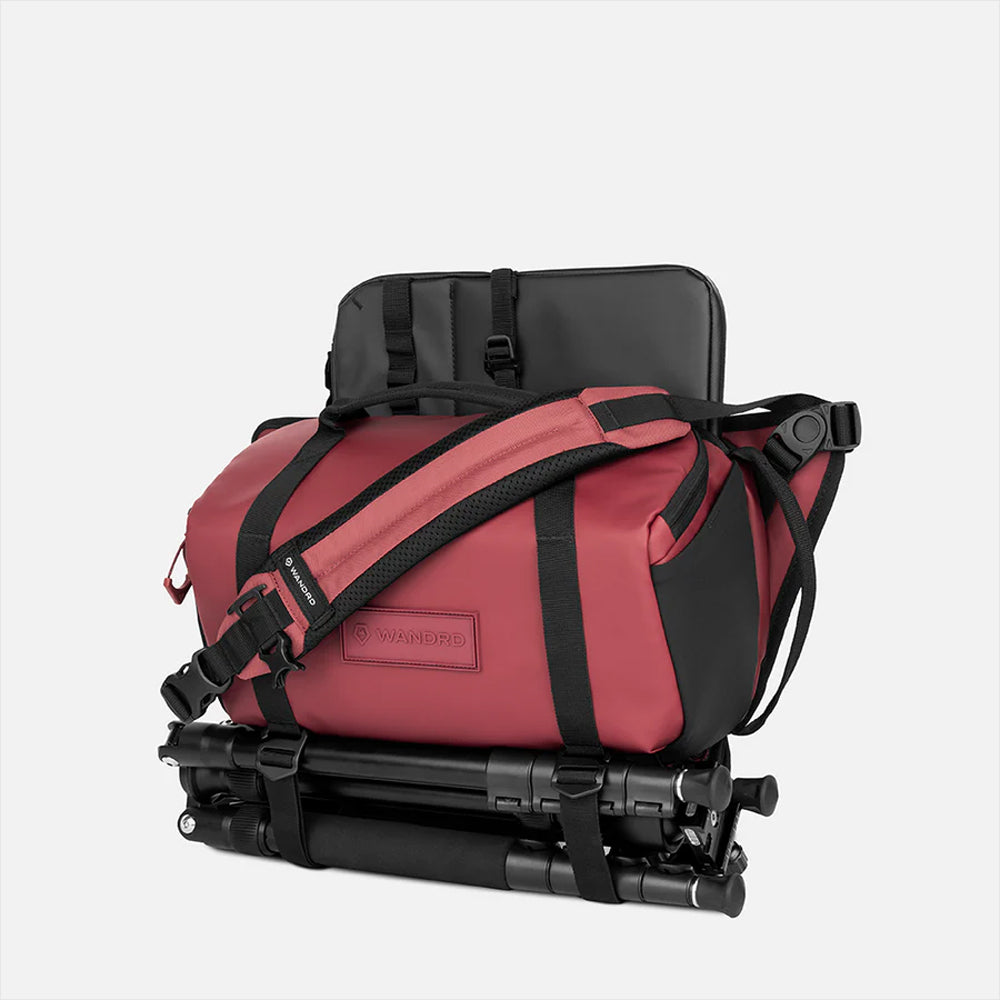 WANDRD ROGUE V2 9L CAMERA SLING BAG RHONE BURGUNDY - SLG9-RB-2