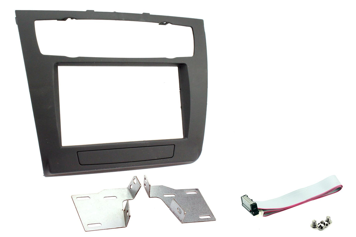 FITTING KIT BMW 1 SERIES 2007 - 2013 (AUTO AIR CON) (WITHOUT NAVI OR - CT23BM05