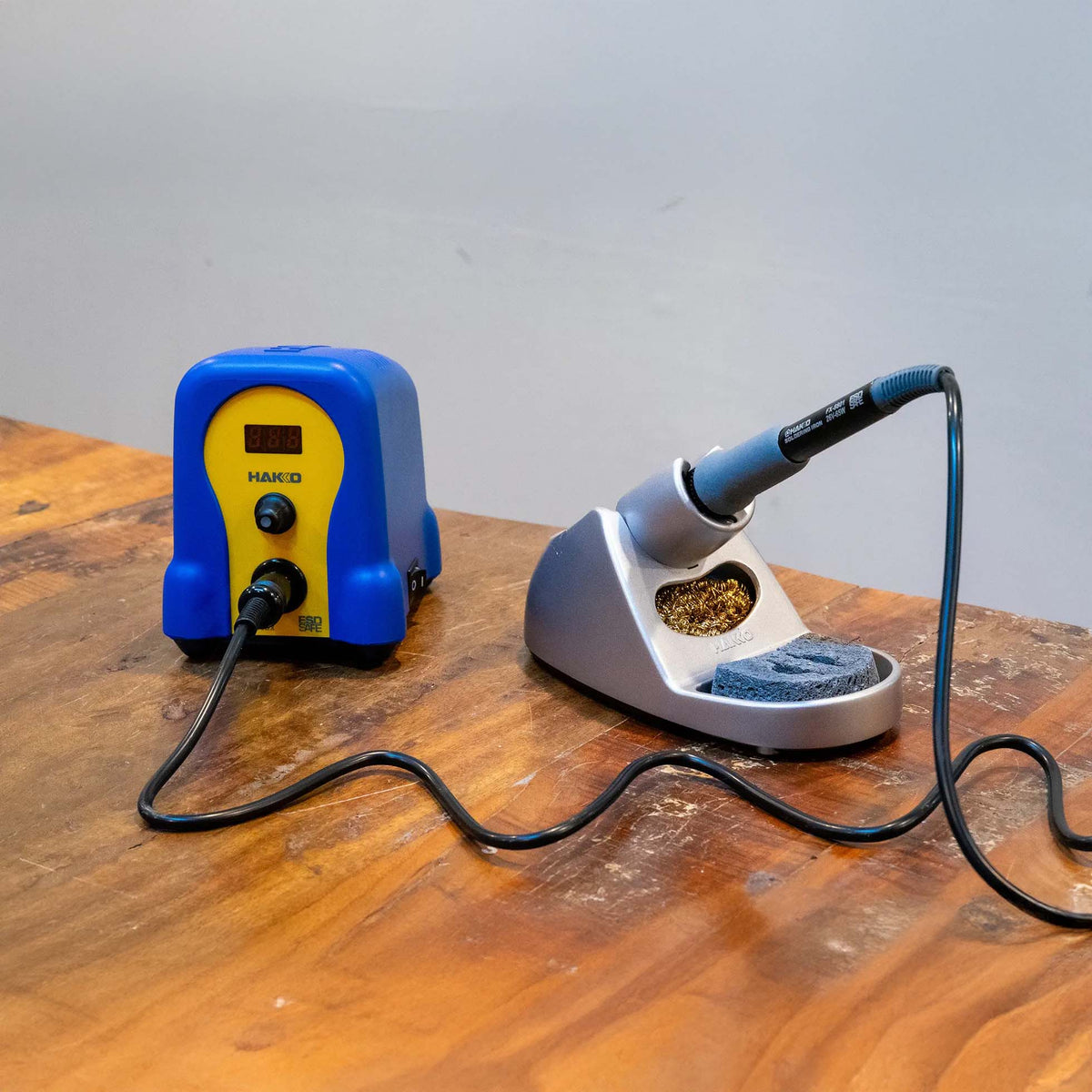 HAKKO FX-888DX ESD SAFE SOLDERING STATION - FX-888DX