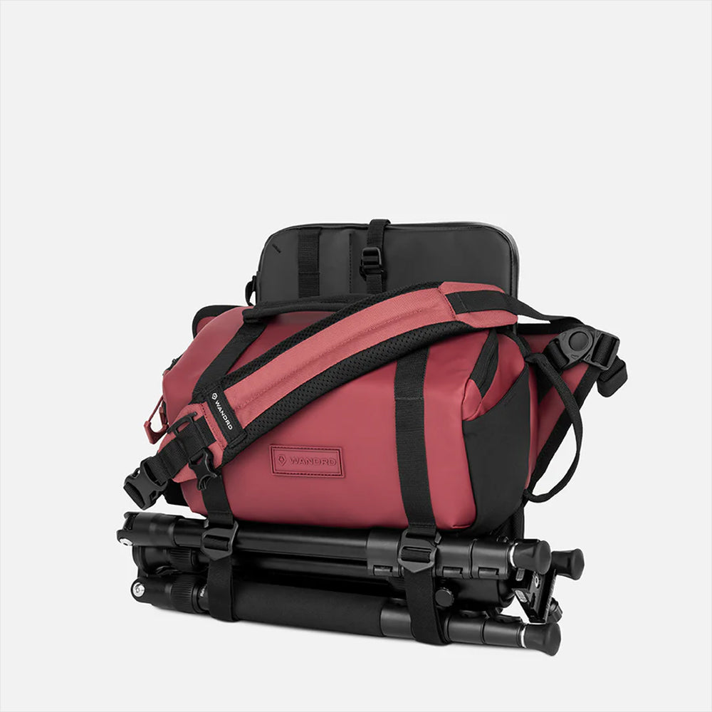 WANDRD ROGUE V2 6L CAMERA SLING BAG RHONE BURGUNDY - SLG6-RB-2